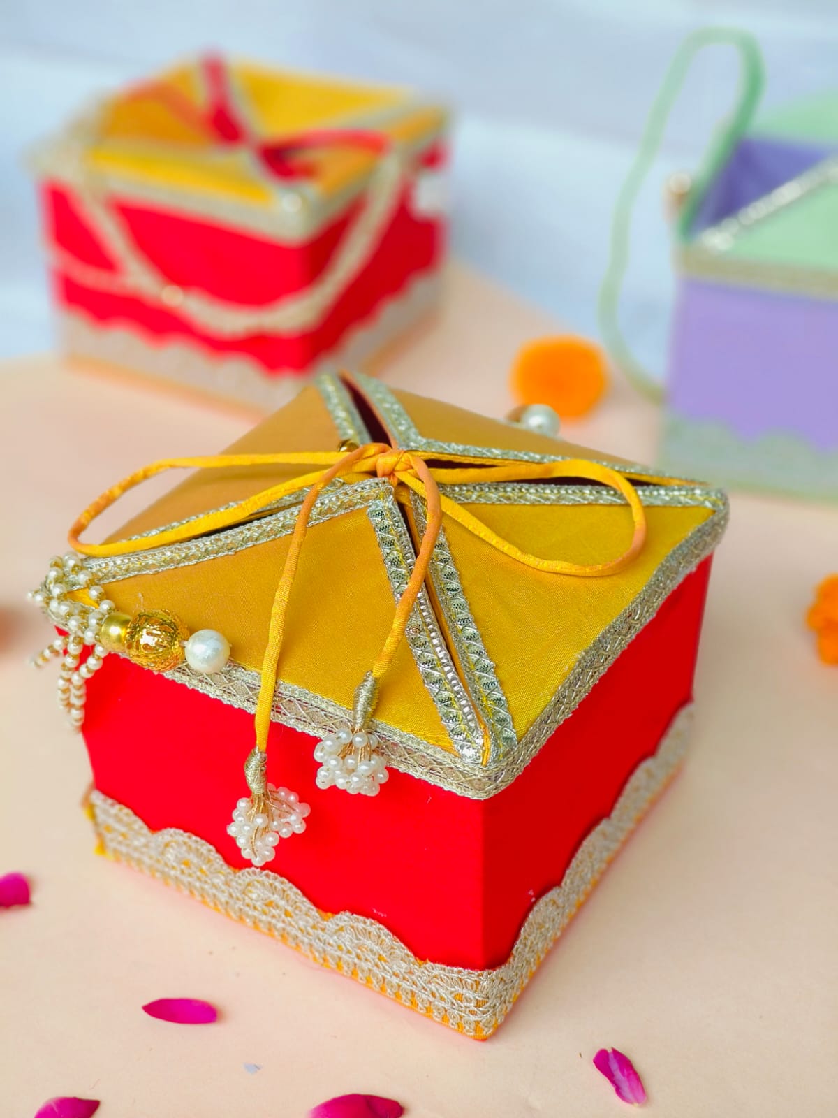 Beautiful small boxes for gifting with pearl handle