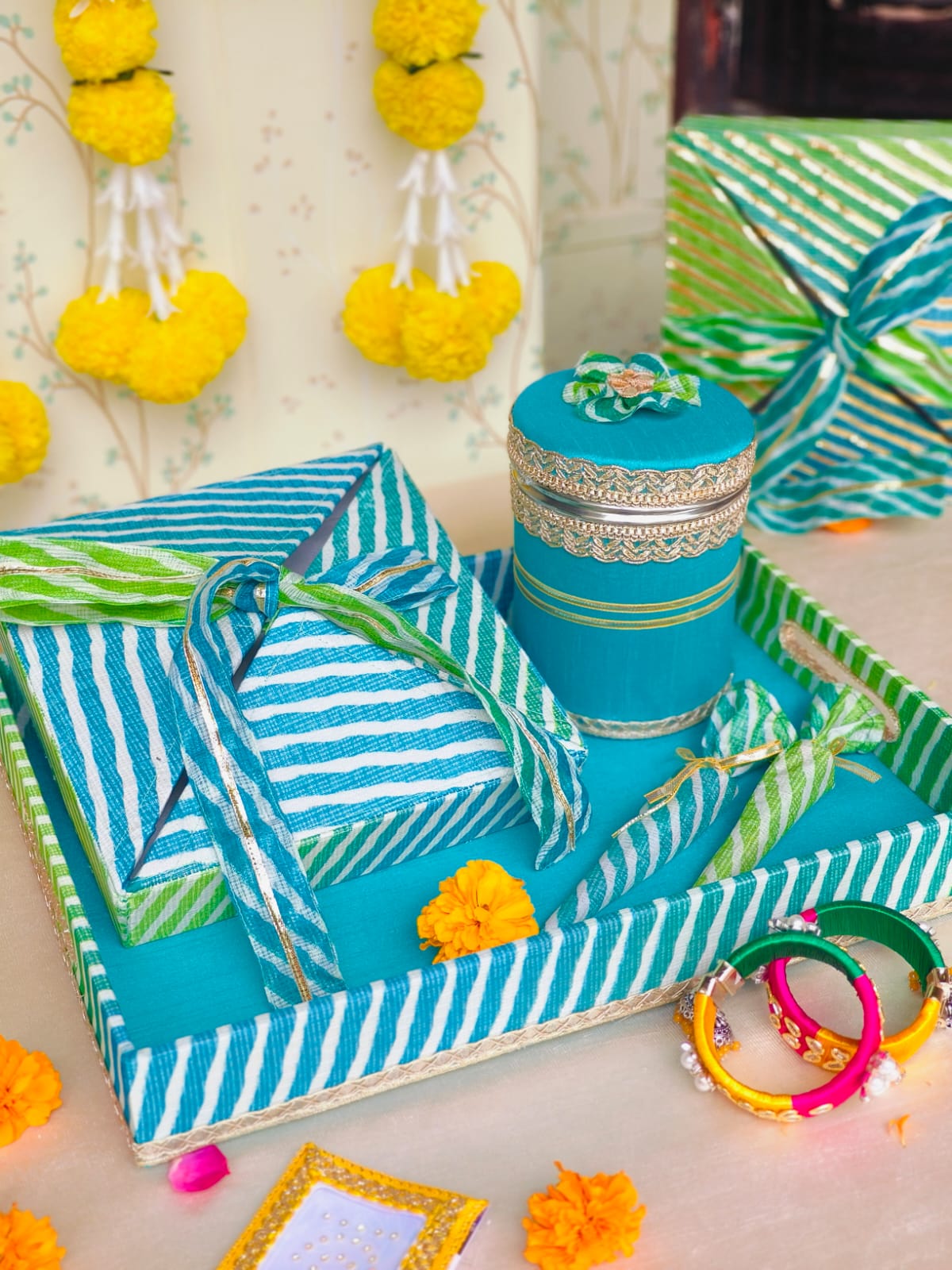 Beautiful hamper set for giveaways