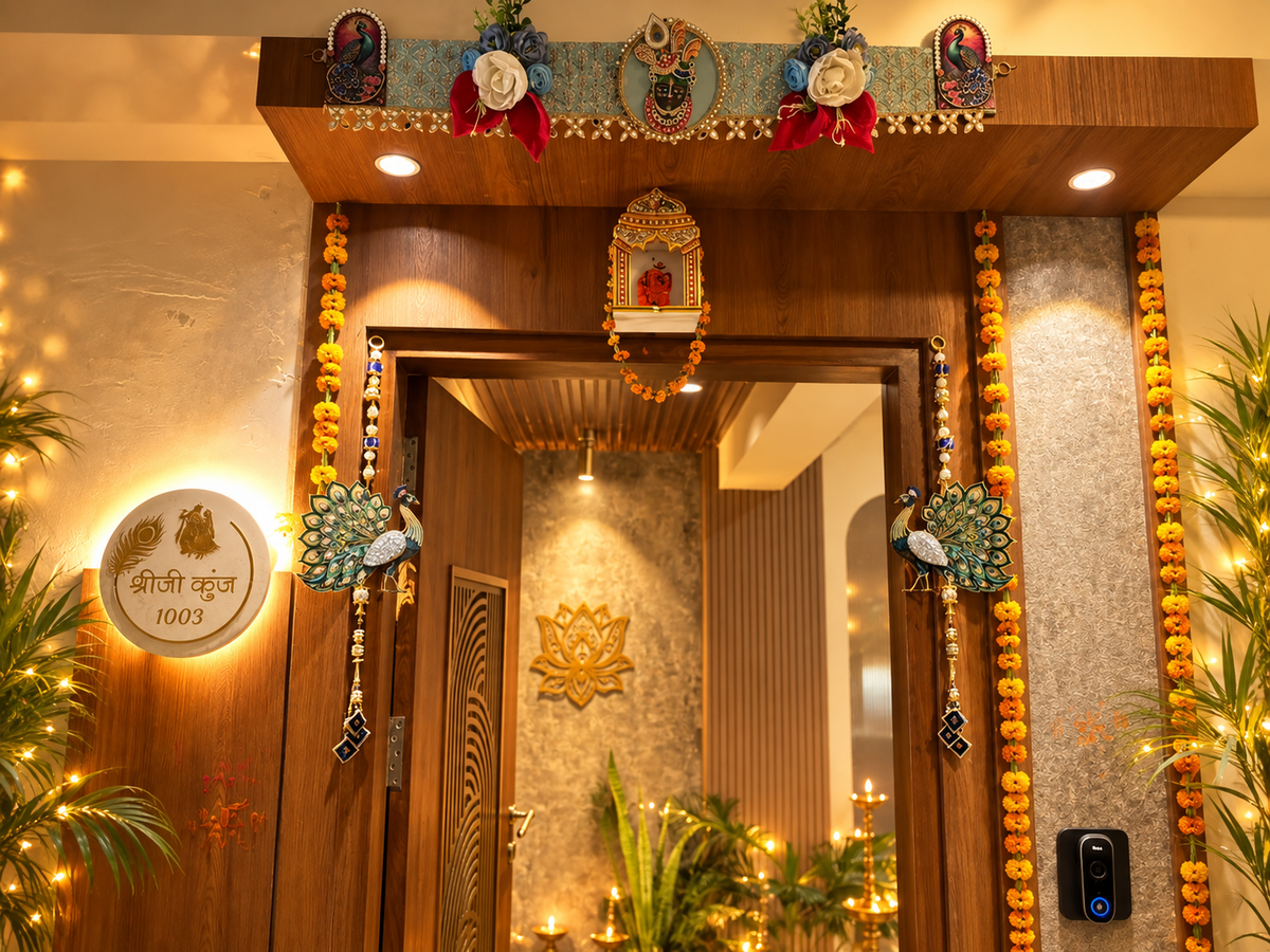 Decorative Peacock Wall Hanging for Diwali & Festive Home Decor