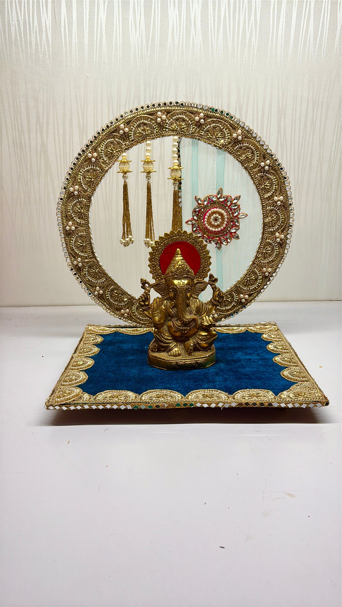 Divine Decor                   Handcrafted Elegance for Sacred Spaces
