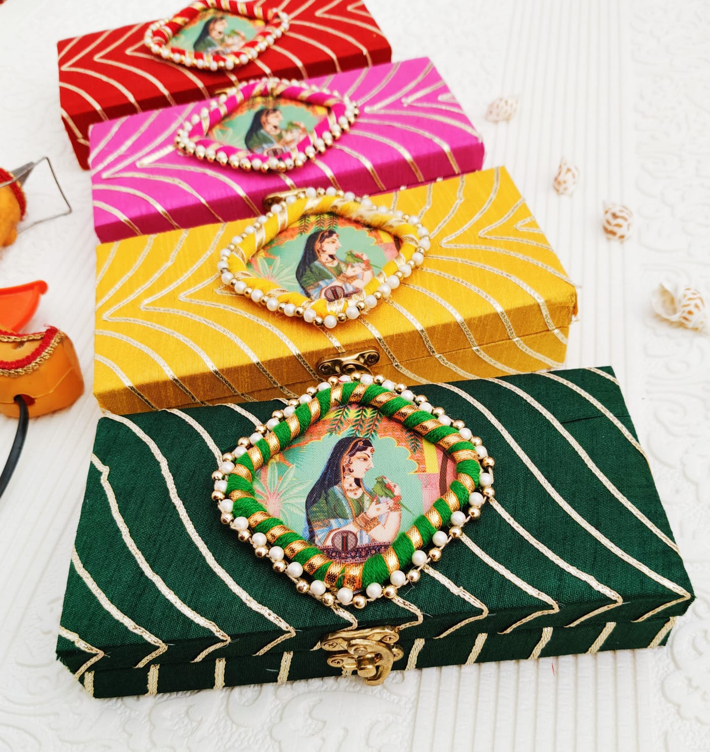 Giveaway combo for haldi mehandi etc
