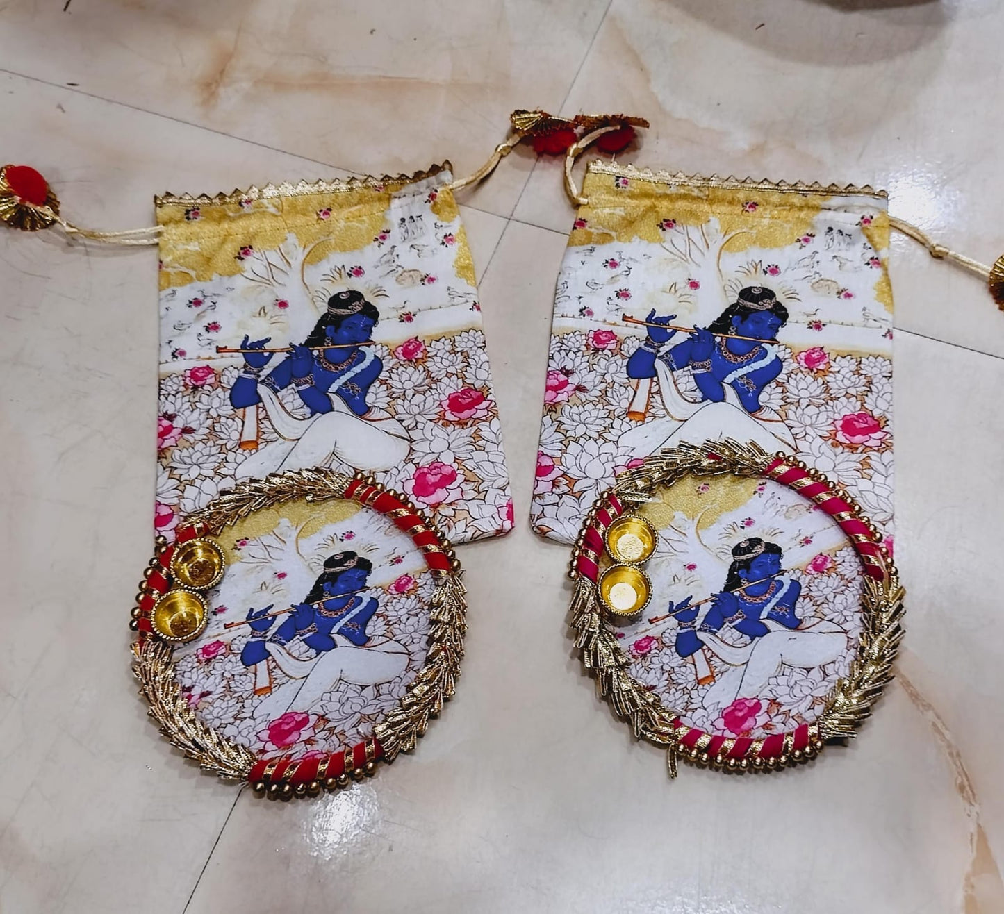 Potli with tilak plate