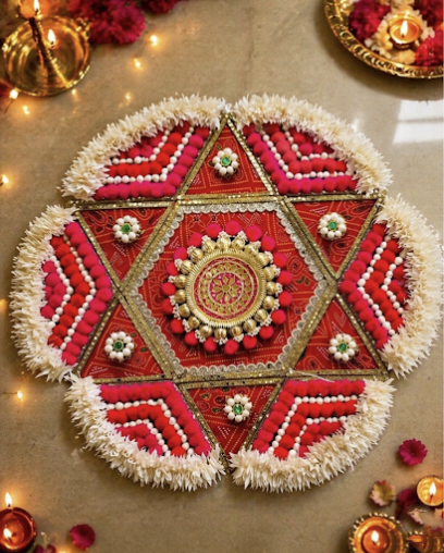 Radiant Starburst Festive Centerpiece